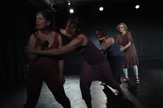 Am Limit, mit Simone Wyss, Elisabeth Blersch, Regina Huber-Radl, Jana Ziegler, Choreographie Oleg Kaufmann